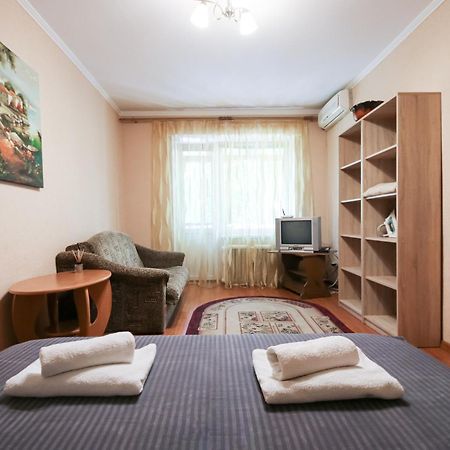 Апартаменти Неподалік Трц Гулівер, М. Палац Спорту 키예프 외부 사진